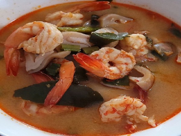 ต้มยำกุ้ง+ข้าวสวย